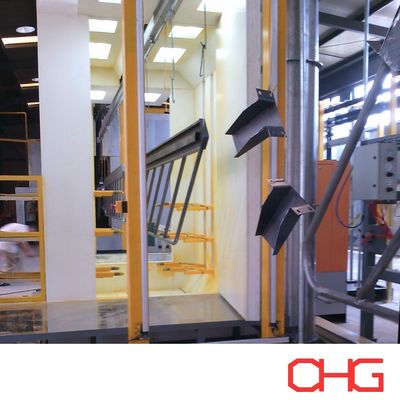 Pürüzsüz Çalışma Süreci Toz Kaplama Üretim hattı ekipmanları PVC püskürtme kabin ve taşıyıcı sistemi ile